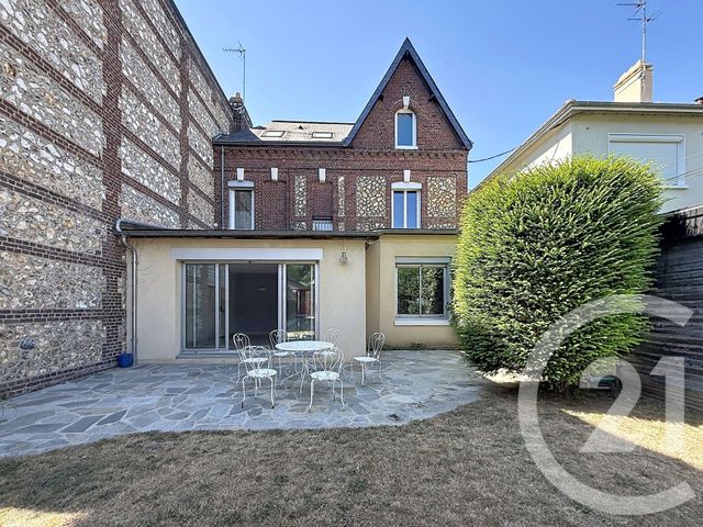 Maison &agrave; louer - 8 pi&egrave;ces - 192,86 m2 - Rouen - 76 - HAUTE-NORMANDIE