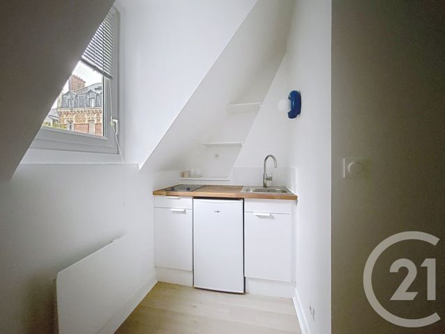 Appartement Studio &agrave; louer - 1 pi&egrave;ce - 21,50 m2 - Rouen - 76 - HAUTE-NORMANDIE