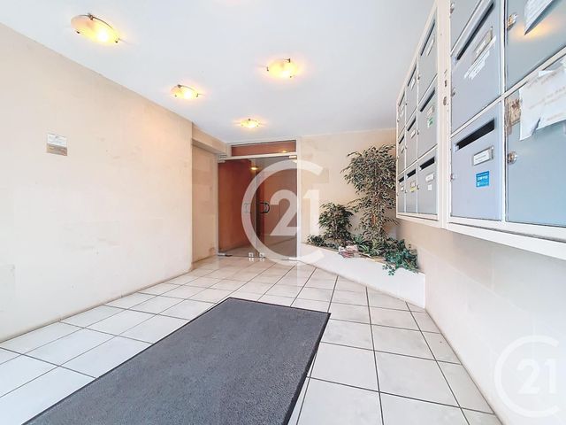 Appartement F3 &agrave; louer - 3 pi&egrave;ces - 63,65 m2 - Rouen - 76 - HAUTE-NORMANDIE